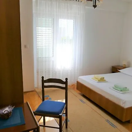 Sobe Ana Makarska